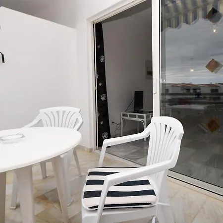 Club Atlantis 28 - One Bed * Costa Adeje (Tenerife)