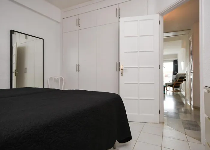 Club Atlantis 28 - One Bed *