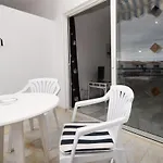 Club Atlantis 28 - One Bed * 아데제