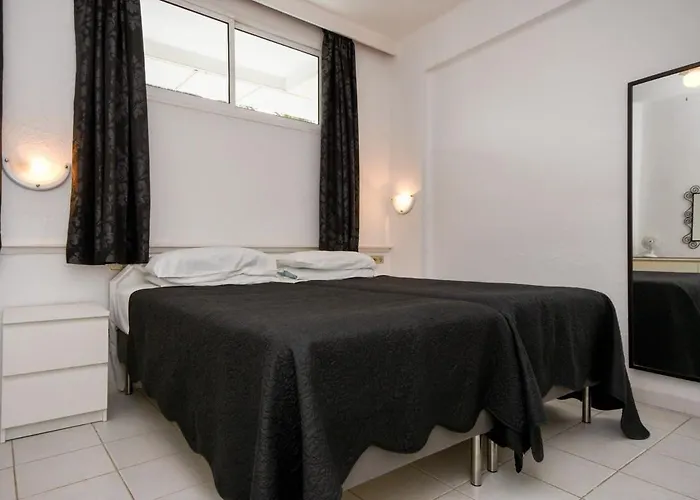 Club Atlantis 28 - One Bed Apartment *